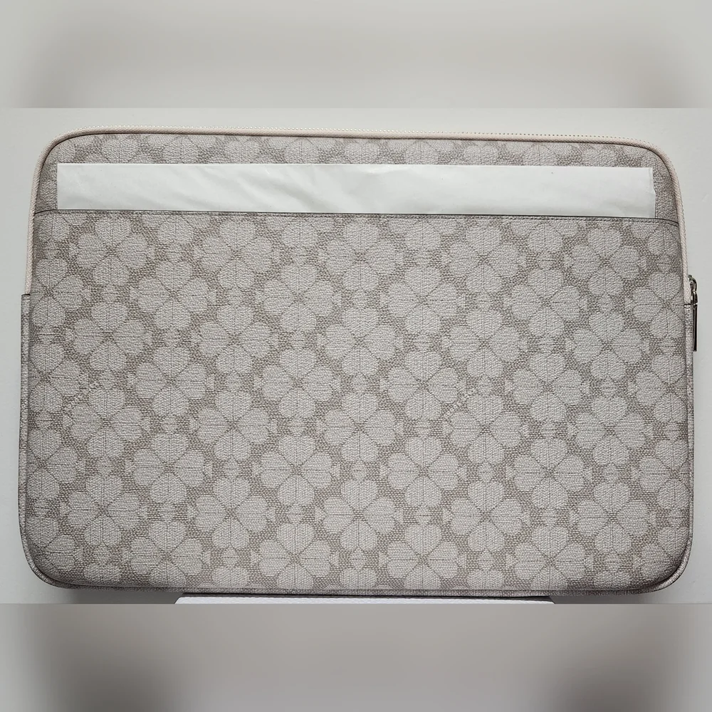 KATE SPADE Flower Universal Laptop Sleeve NWOT